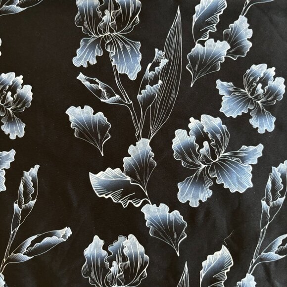 Like New Pole Addict Dahlia Set - Size S - Floral Print - Picture 8 of 11